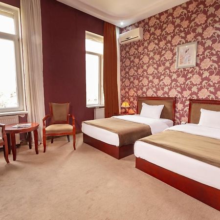 Margo Palace Hotel Tbilisi Buitenkant foto