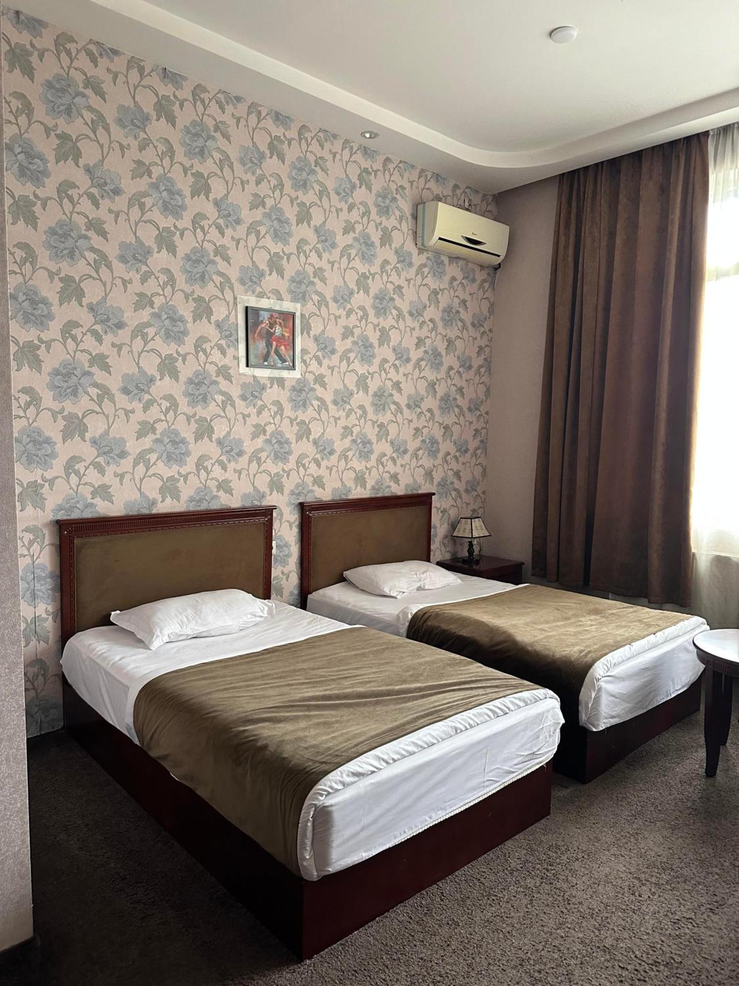 Margo Palace Hotel Tbilisi Buitenkant foto